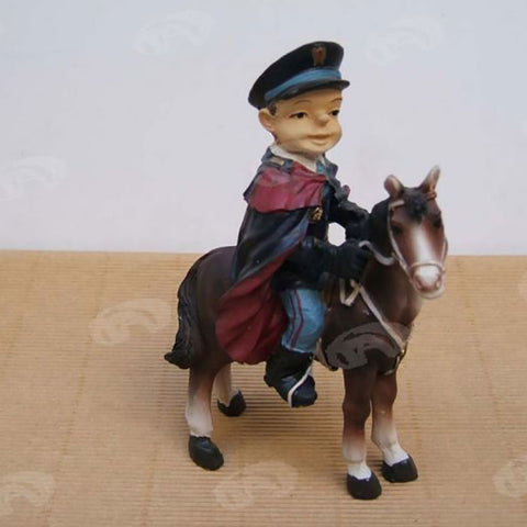 Statuina Polizia di Stato